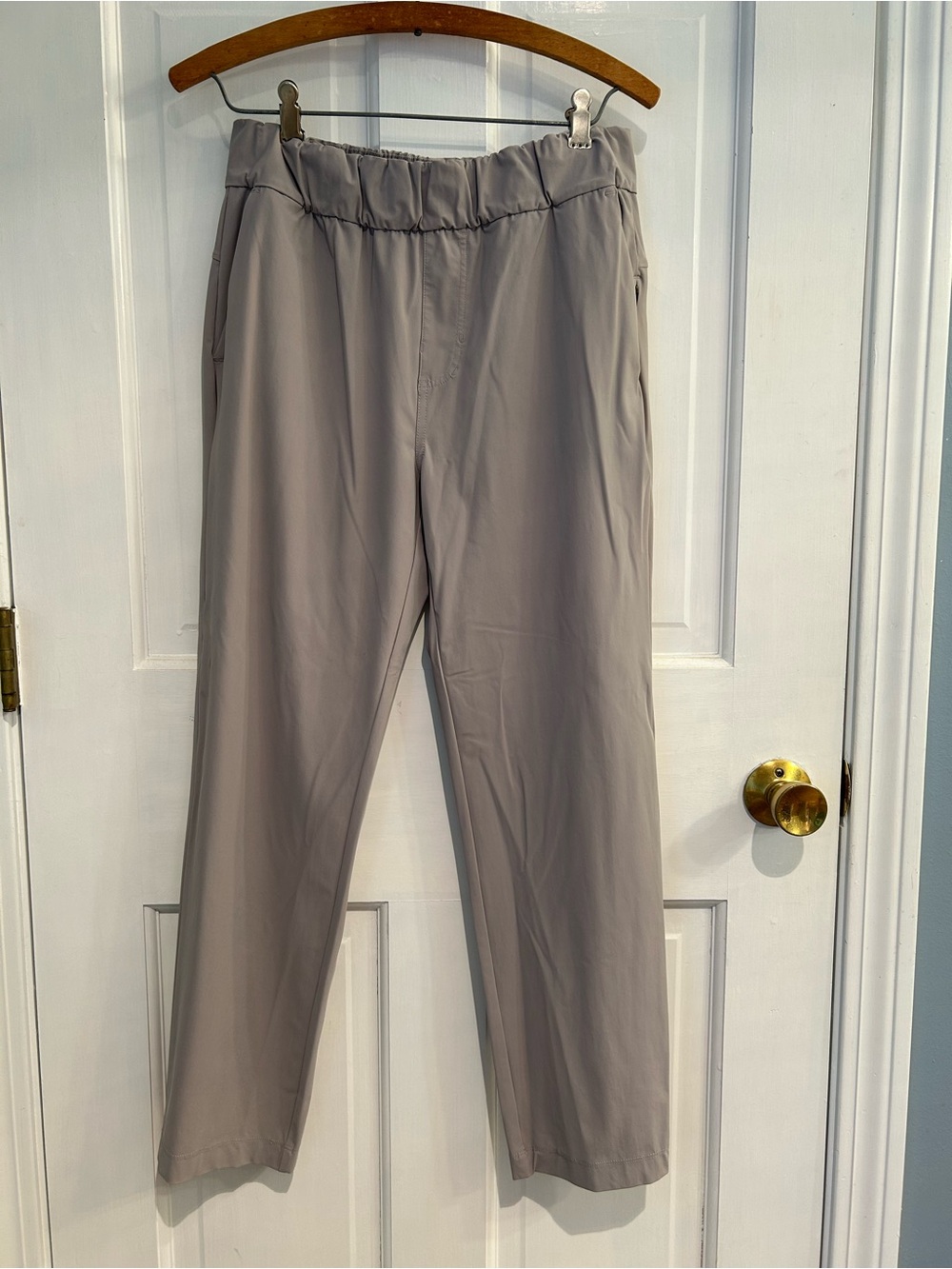 Vuori Straight-Leg Elastic Waist Pants — Light Taupe